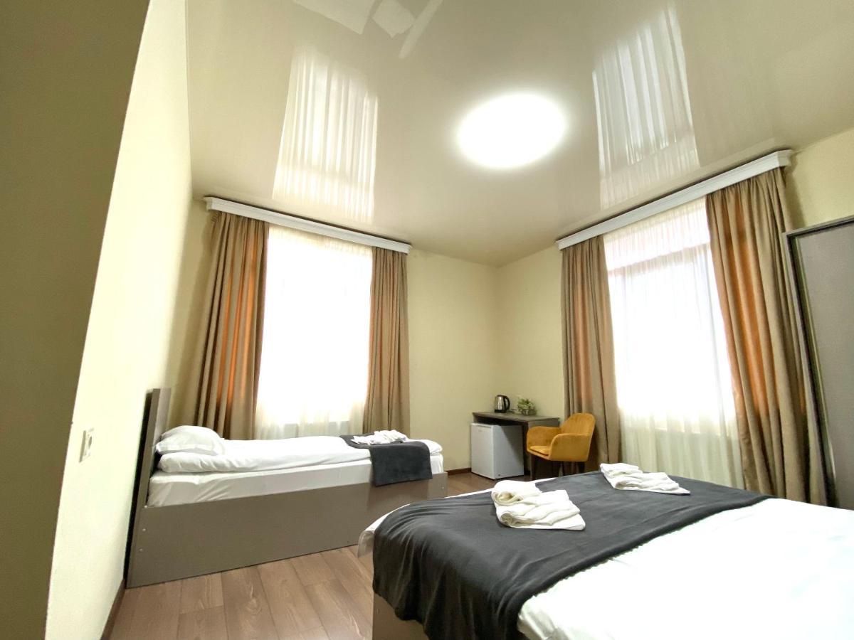 Cliff House Hotel Kazbegi Kültér fotó