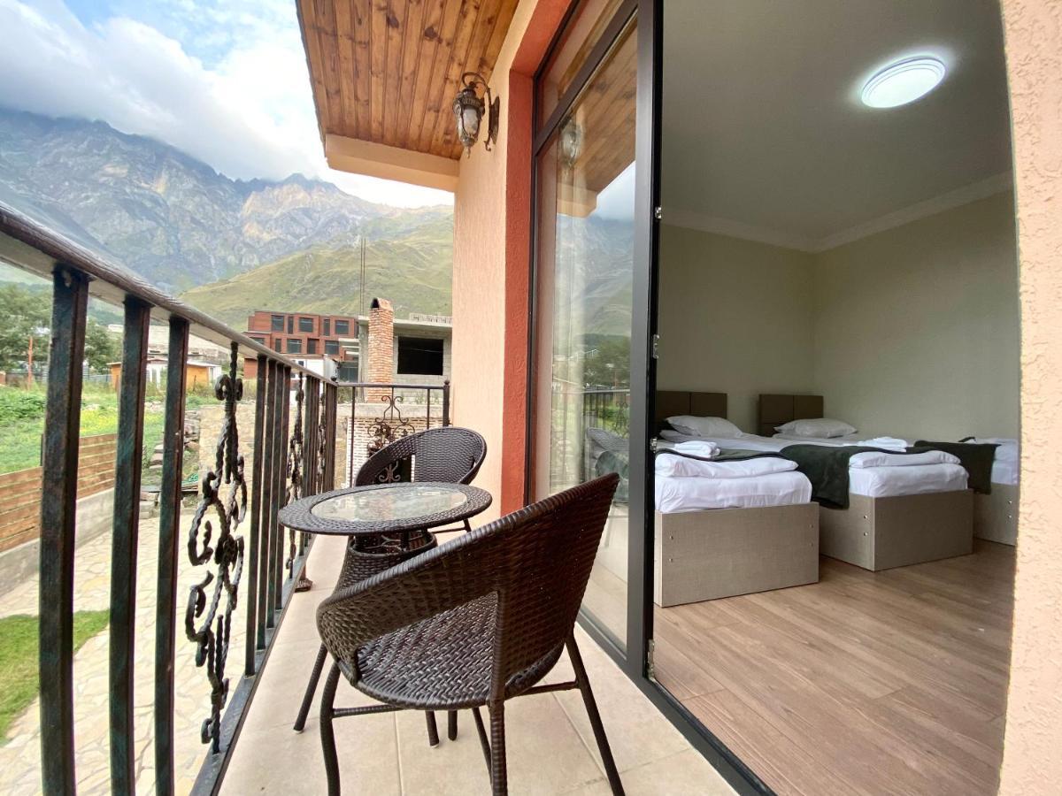 Cliff House Hotel Kazbegi Kültér fotó