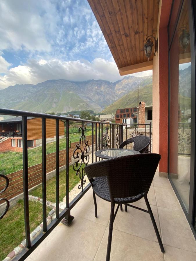 Cliff House Hotel Kazbegi Kültér fotó
